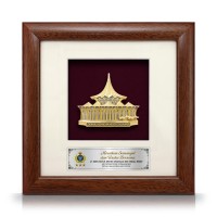 8" x 8" Solid Frame with Gold Plated Pewter - Dewan Undangan Sarawak 8" x 8" Solid Frame with Gold Plated Pewter - Dewan Undangan Sarawak
