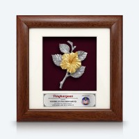 7" x 7" Frame with Gold Plated Pewter - Bunga Raya (Hibiscus Flower) 7" x 7" Frame with Gold Plated Pewter - Bunga Raya (Hibiscus Flower)